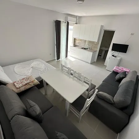 Room20 Shëngjin