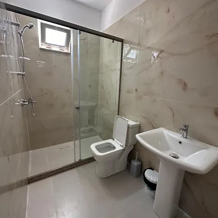 Room20 * Shëngjin